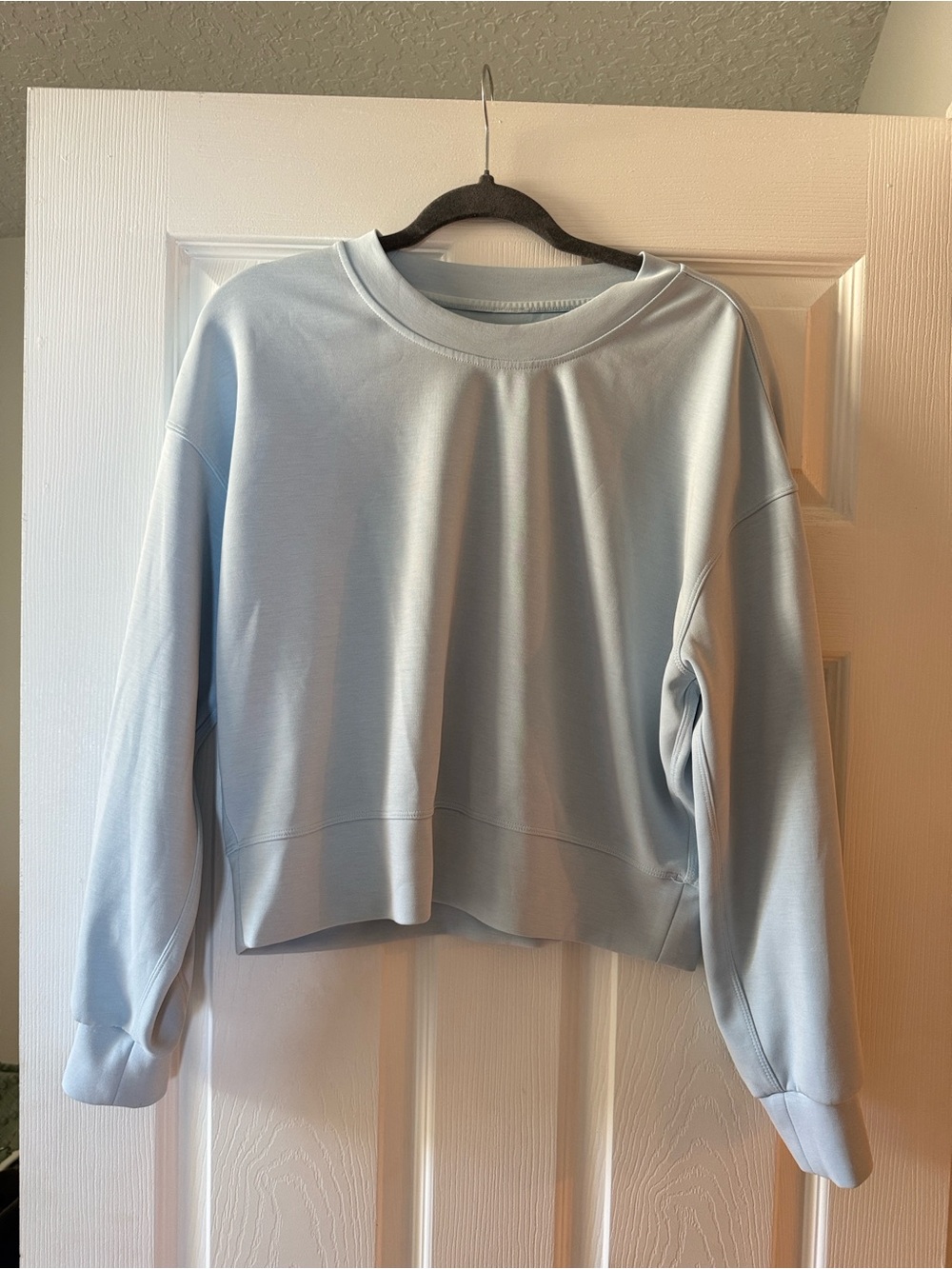 Light Blue Cropped Crewneck Sweatshirt- Lululemon Softstream